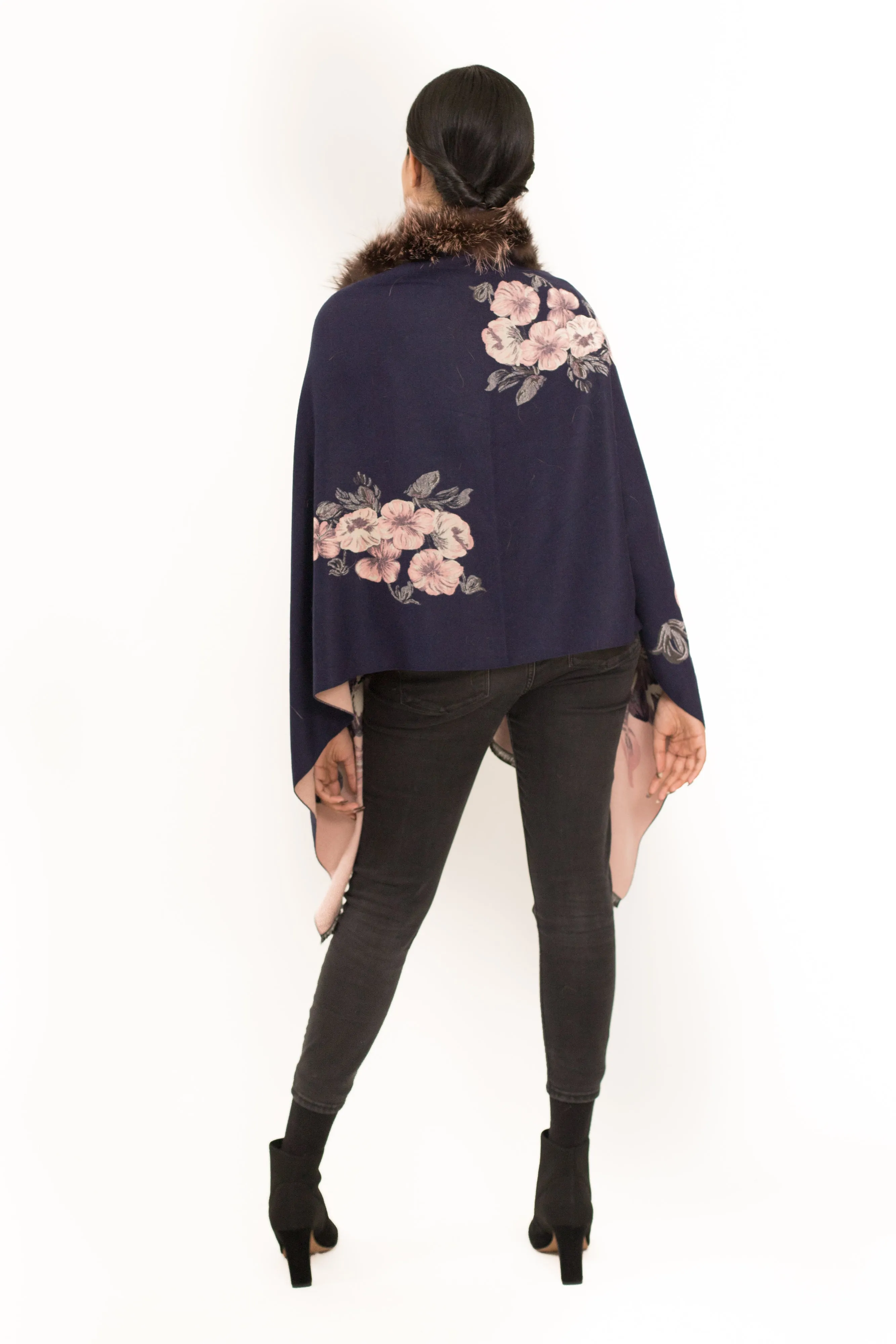 Luxurious Cashmere Wrap with Fur Trim - ADUR Printed Design