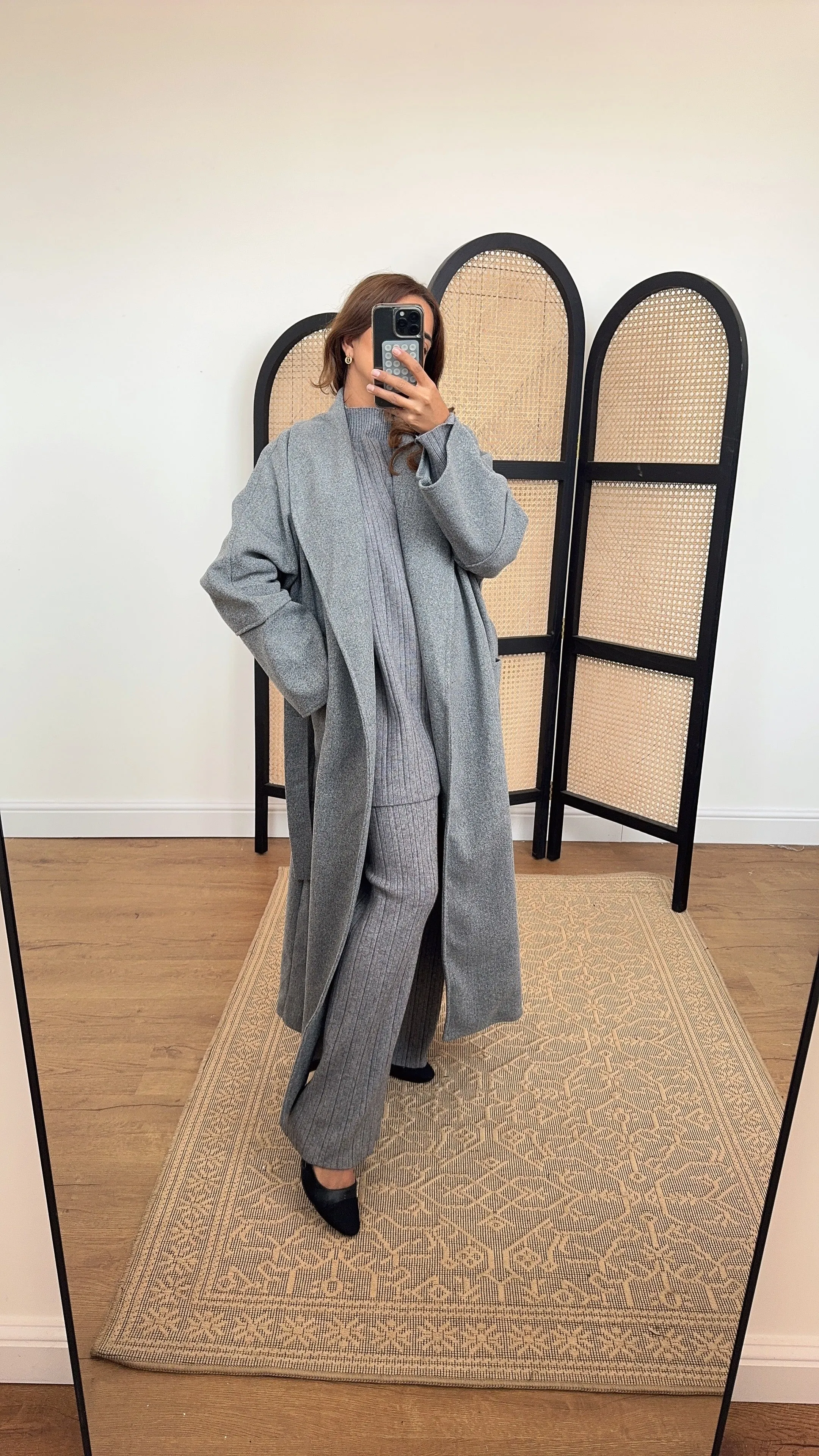 amaya coat in grey