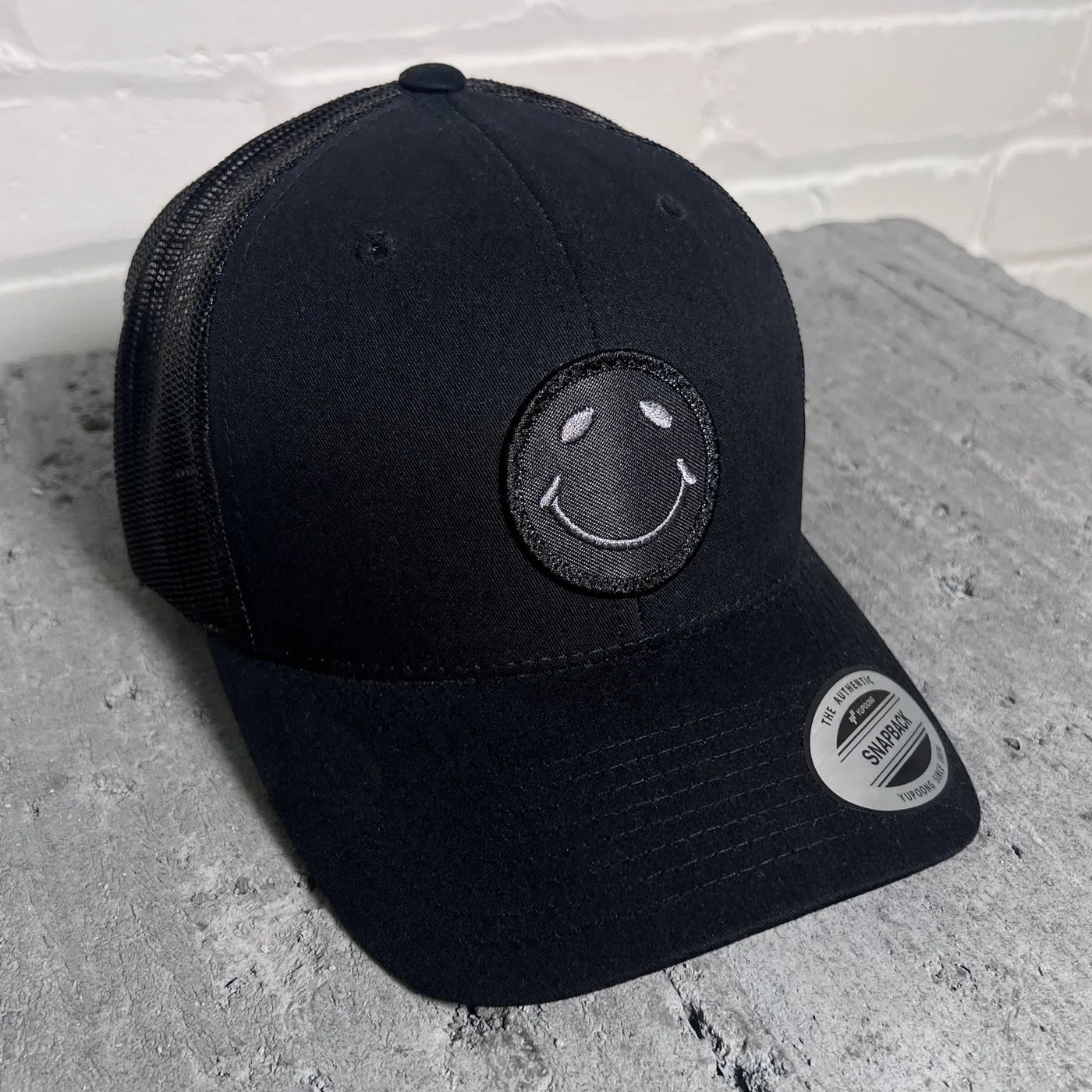 BB Smiley - Trucker Cap - Black