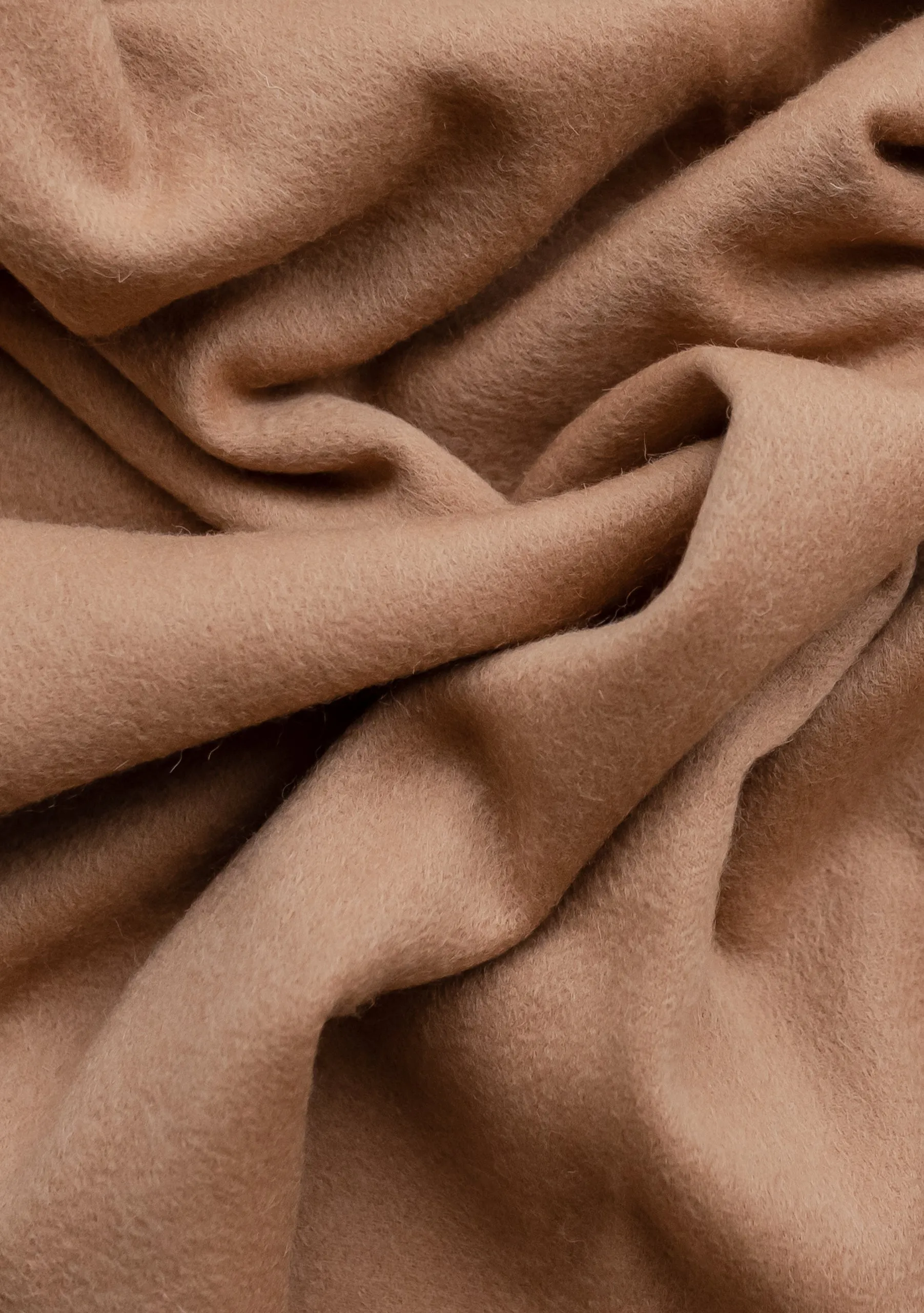 Lambswool Blanket Scarf in Camel