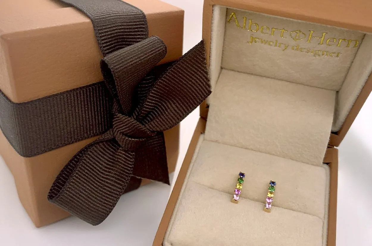 Mini Earrings 14kt Gold & Sapphires Line Stud